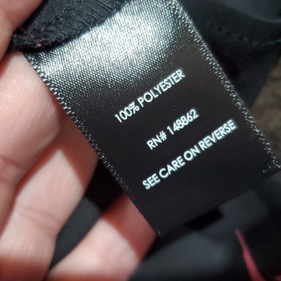 Torrid cold shoulder dusty purple floral rose pattern on black - Picture 7 of 7